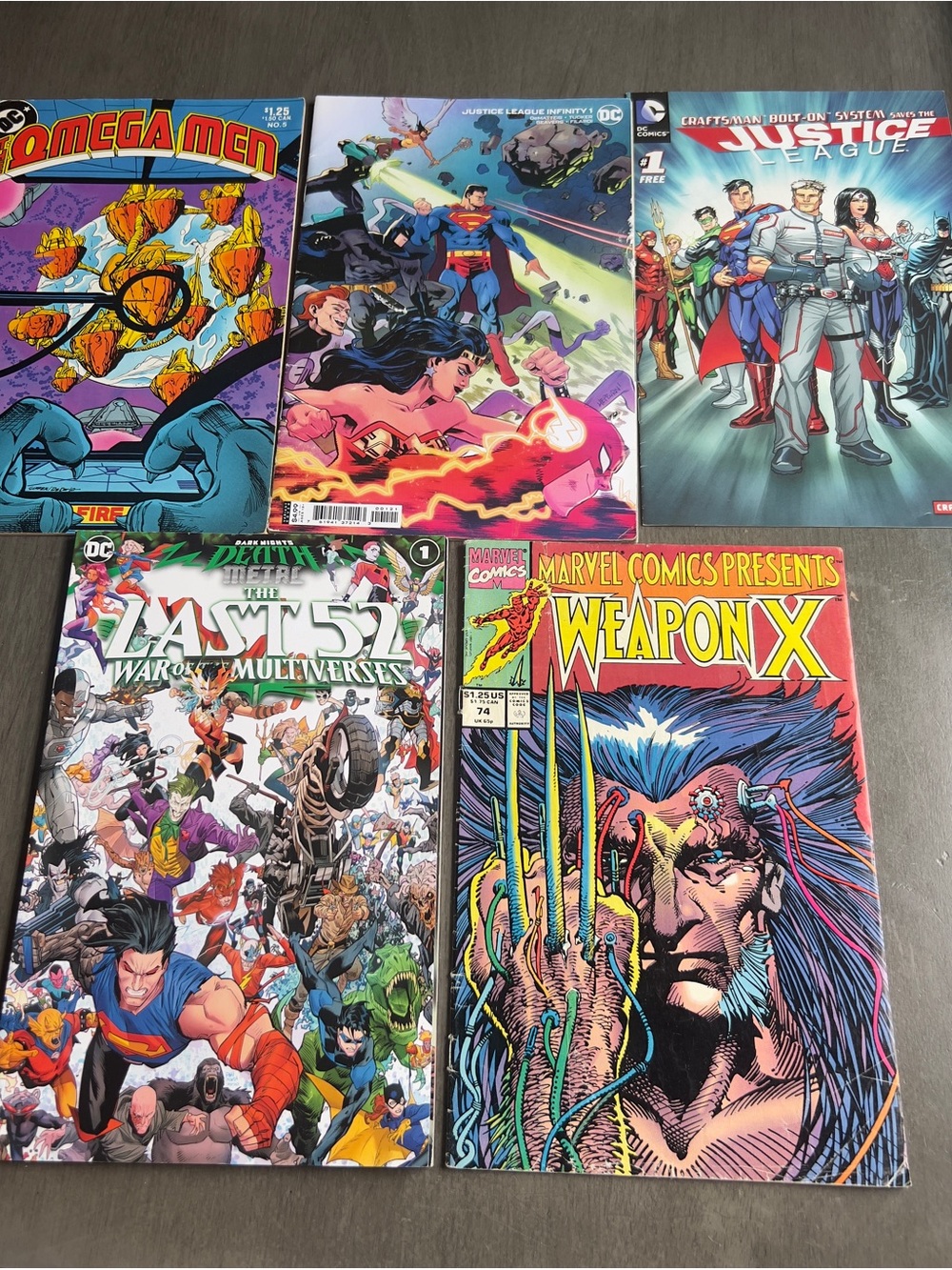 DC & Marvel Comic Book Bundle - Mixed Color Covers